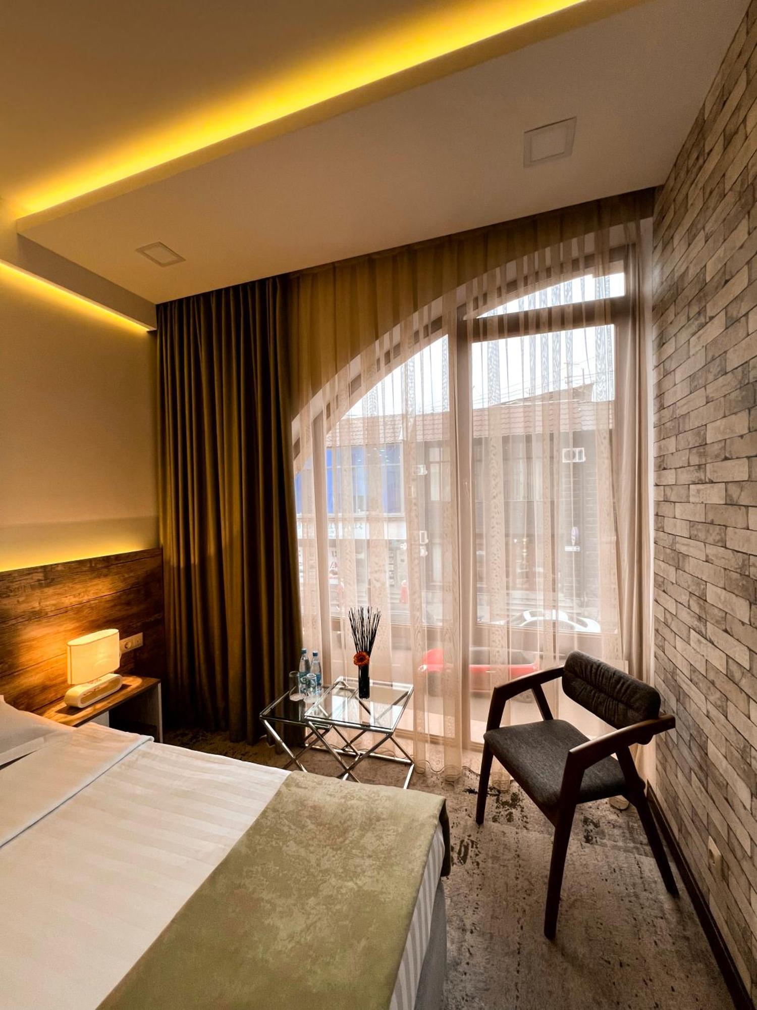 Evn Boutique Hotel Γιερεβάν Εξωτερικό φωτογραφία